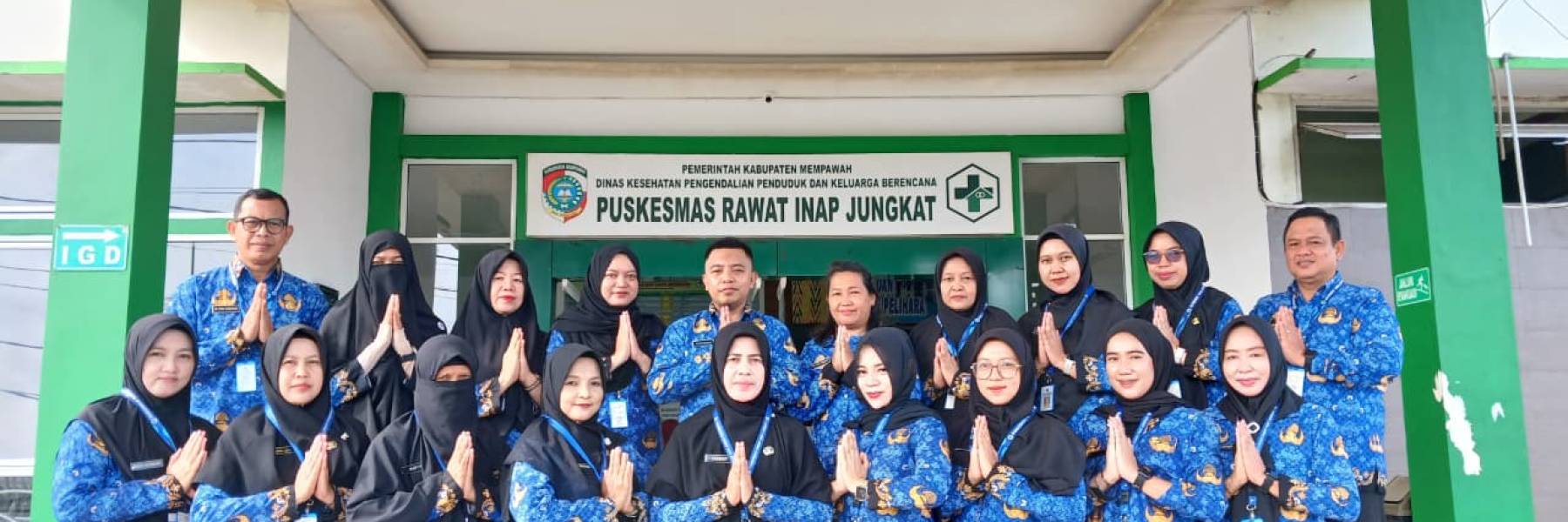 Staff puskesmas rawat inap jungkat